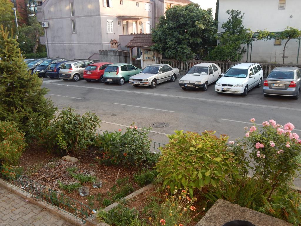 טיווט Apartment Knez Kotorska מראה חיצוני תמונה