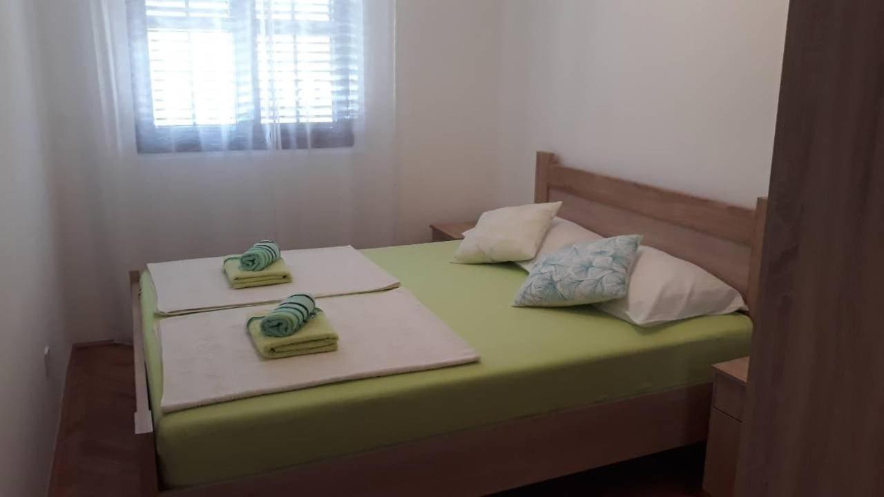 טיווט Apartment Knez Kotorska מראה חיצוני תמונה